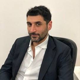 Portrait of Prof. Arash Rafii