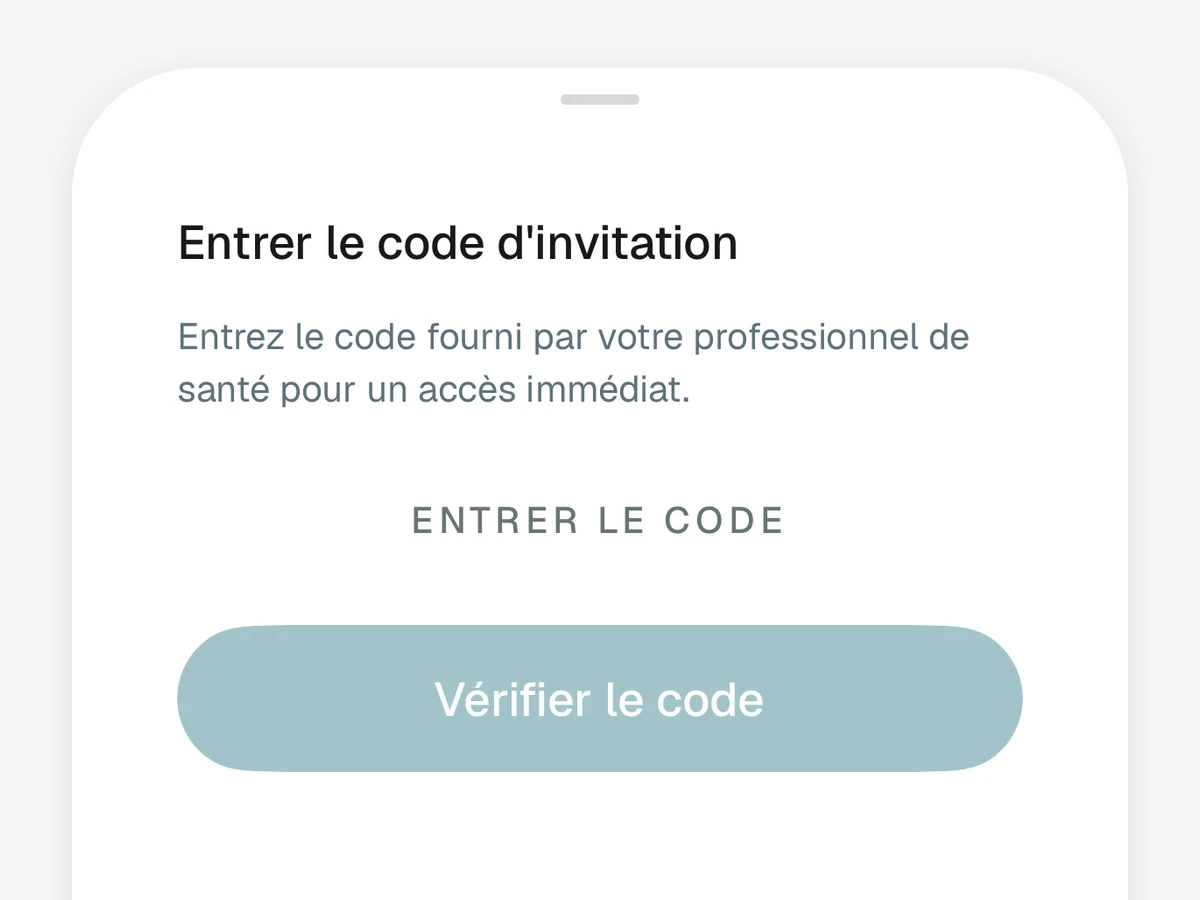 La fenêtre du code d’invitation dans l’app Lena : « Entrez le code fourni par votre professionnel de santé pour un accès immédiat », avec un champ pour le code et le bouton Vérifier le code.